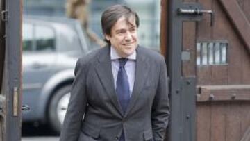 Caparrós se cuela en el día de García Macua