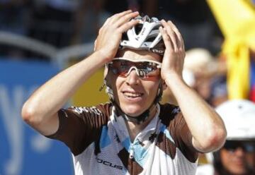 Romain Bardet celebra su victoria en la etapa entre Gap y Saint-Jean-de-Maurienne.