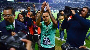  Luis Montes recibe despedida during the game Leon vs Necaxa, corresponding to Round 2 of the Torneo Clausura 2023 of the Liga BBVA MX, at Nou Camp -Leon- Stadium, on January 16, 2023.

<br><br>

Luis Montes recibe despedida  durante el partido Leon vs Necaxa, Correspondiente a la Jornada 02 del Torneo Clausura 2023 de la Liga BBVA MX, en el Estadio  Nou Camp -Leon-, el 16 de Enero de 2023.