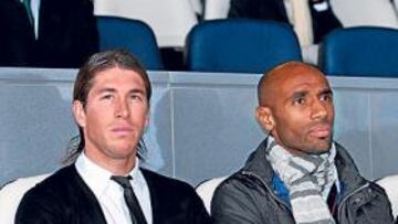 <b>CAUSA BENÉFICA. </b>Kanouté, Ramos y Di Stéfano, en el acto de presentación de la 'Champions for África'.