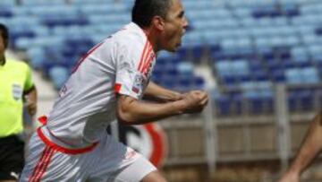 Gustavo Canales celebra el gol 4.500 de la U por Torneos Nacionales.