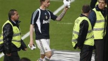 <b>¿DESPEDIDA?</b> Guti podría haber jugado su último partido con el Real Madrid.