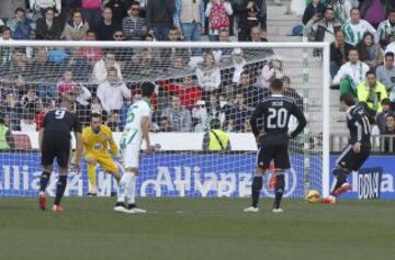 Bale marca el 1-2 de penalti. 