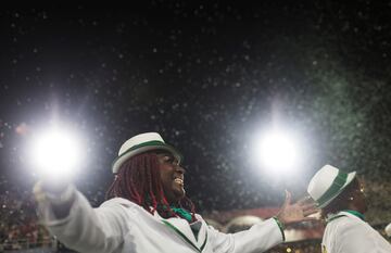 Estos días la ciudad brasileña se viste de gala para disfrutar del Carnaval 2023. Bailes, desfiles, samba... llenan de color la ciudad costera de Brasil, famosa por sus playas de Copacabana e Ipanema, la estatua del Cristo Redentor sobre el cerro del Corcovado y el morro Pan de Azúcar.