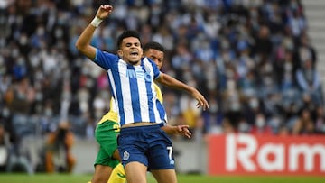 El extremo colombiano del Porto es el goleador del torneo con seis goles en ocho partidos.