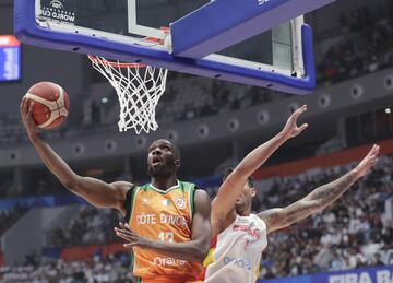 La selecci¨®n espa?ola de baloncesto vence en su debut en el Mundial ante Costa de Marfil.