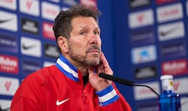 Simeone: “Los pitos se cambian por aplausos saliendo campeón”