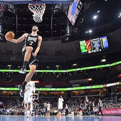 Aldama le gana la partida a Ricky