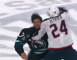 Lo califican como la pelea del año en la NHL y es lo más viral del momento: es una brutalidad cómo se pegan