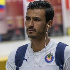 Alanís no esperaba un regreso tan difícil a Chivas