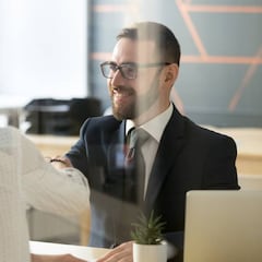 Servicio de abogados gratuitos para latinos en USA: ¿Cómo encontrarlos?