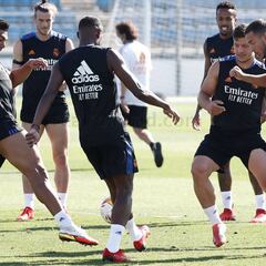 Morales contra Karim Benzema: abran paso a la artillería