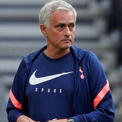 "No podemos salir al mercado y gastar una fortuna, no somos un club oligarca o de estado"