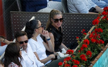 Anne Igartiburu durante el partido entre  Iga Swiatek contra Aryna Sabalenka.