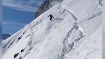 Un esquiador en el momento justo en el que provoca un alud por cortar una placa de viento en Pico Escalador (Ribagorza, Huesca, Espa&ntilde;a), cerca de la estaci&oacute;n de esqu&iacute; de Ast&uacute;n pero fuera pistas. El 26 de diciembre del 2020. 