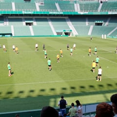 El Elche regresa al trabajo con cuatro ausencias