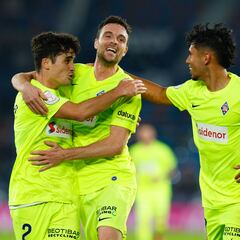 Eraso agua el debut de Buba