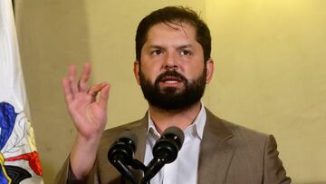 ¿Cómo sería el cambio de Gabinete de Boric?: la resolución y qué conversó con La Moneda