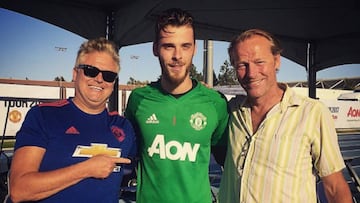 David de Gea con los actores de Juego de Tronos Iain Glen (Jorah Mormont) y Conleth Hill (Varys) en la gira de la pretemporada del Manchester United en Estados Unidos.