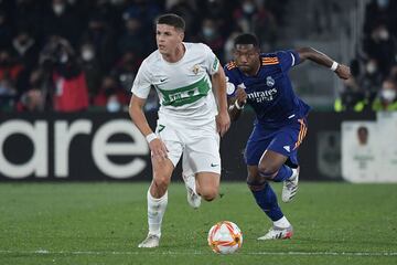 Guido Carrillo y David Alaba 