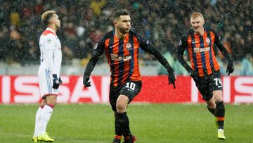 Soccer Football - Champions League - Group Stage - Group F - Shakhtar Donetsk v Olympique Lyonnais - NSC Olimpiyskiy Stadium, Kiev, Ukraine - December 12, 2018  Shakhtar Donetsk&#039;s Junior Moraes celebrates scoring their first goal   REUTERS/Valentyn Ogirenko