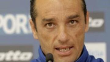 El entrenador del Deportivo, ha confirmado hoy las bajas de Laureano Sanabria ''Laure'' y los portugueses Diogo Salomao y Zé Castro para el primer partido de Liga, el lunes ante el Atlético Osasuna en el estadio de Riazor.