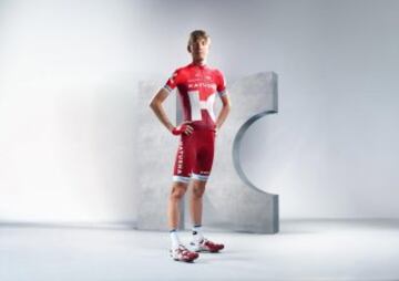 Todos los maillots de los equipos UCI World Tour para 2016