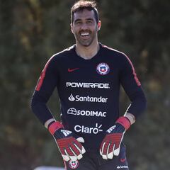 El deseo de la esposa de Bravo: "Sería feliz si se fuera a Católica"