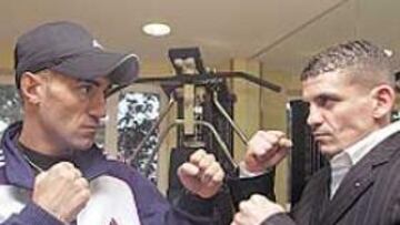 <b>EN GUARDIA. </b>Simone Maludrottu y Karim Quibir, ayer en Madrid.