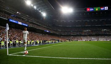 Soccer Football - La Liga Santander - Real Madrid v Atletico Madrid - Santiago Bernabeu, Madrid, Spain - September 29, 2018 Real Madrid's Toni Kroos in action during the match