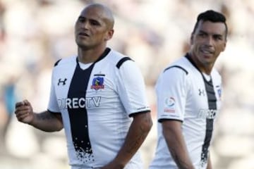 El actual modelo de camiseta de Colo Colo no le gust&oacute; a la mayor&iacute;a de los hinchas albos.