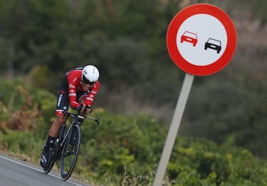 El ciclista madrile?o del equipo Trek, Alberto Contador, durante la contrarreloj individual. 