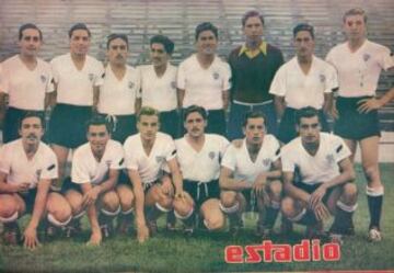 Mejor racha de triunfos de Colo Colo fue también de 5 triunfos consecutivos en dos períodos: 1941-1943 y 1950-1952. En la foto el equipo de 1950.