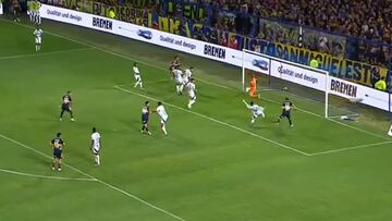 Un chileno fue héroe ante Boca con estas dos salvadas milagrosas: en Colombia ya lo quieren