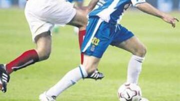 <b>OTRA VEZ TOCA SUFRIR. </b>Como sucedió ante el Murcia, los pericos dependen de sí mismos.