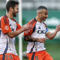 El Oviedo se pasea por A Malata y sentencia a Cristóbal Parralo