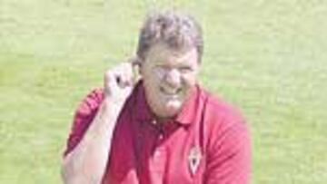 <b>DESCENSO CON EL MURCIA</B>. Toshack no pudo salvar a su equipo.