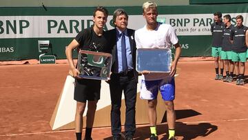 Kuhn pierde en individuales pero gana el título júnior de dobles