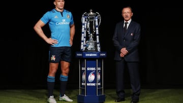 Jacques Brunel and Sergio Parisse probably as close as they're gonna get to the title
