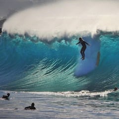 Muere Mike Moir, legendario fotógrafo de surf