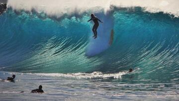 Wipeout de un surfista en 2014, foto de Mike Moir.