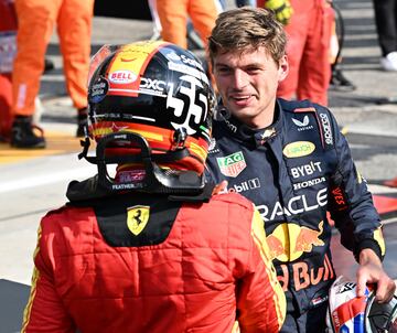 Max Verstappen (Red Bull) felicita a Carlos Sainz (Ferrari). Monza, Italia. F1 2023.