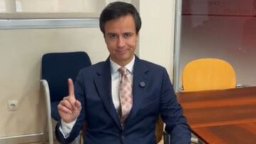 Un especialista en etiqueta revela los cinco errores garrafales que reunirá tu imagen en una reunión profesional