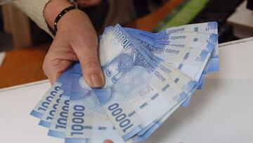 ¿Se puede recibir el pago del IFE Universal si ya se cobra el IFE Laboral?