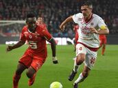 Un gol en propia meta de Toulalan acomoda al Rennes