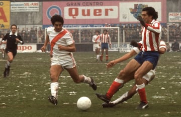 Hist¨®rico delantero del Atl¨¦tico de Madrid, con el que se proclam¨® campe¨®n de Liga, cerr¨® su carrera en Espa?a en Vallecas. Lleg¨® al Rayo con 34 a?os y consigui¨® 16 goles en 34 partidos. En la segunda temporada, su rendimiento se redujo a tres goles en quince partidos. No obstante, fue uno de los grandes jugadores que llev¨® el 9 de La Franja.