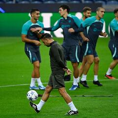 Xavi ante el Dragón