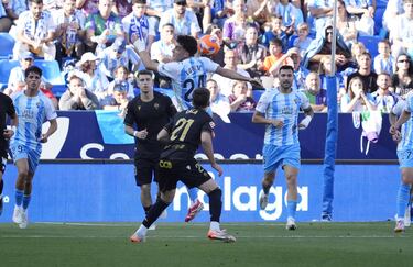 Chupete da al Málaga oxígeno de salvación