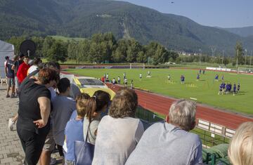 El Atleti entrena en Brunico al pie de los alpes italianos