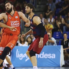 El Barcelona sobrevive con Renfroe a los mandos